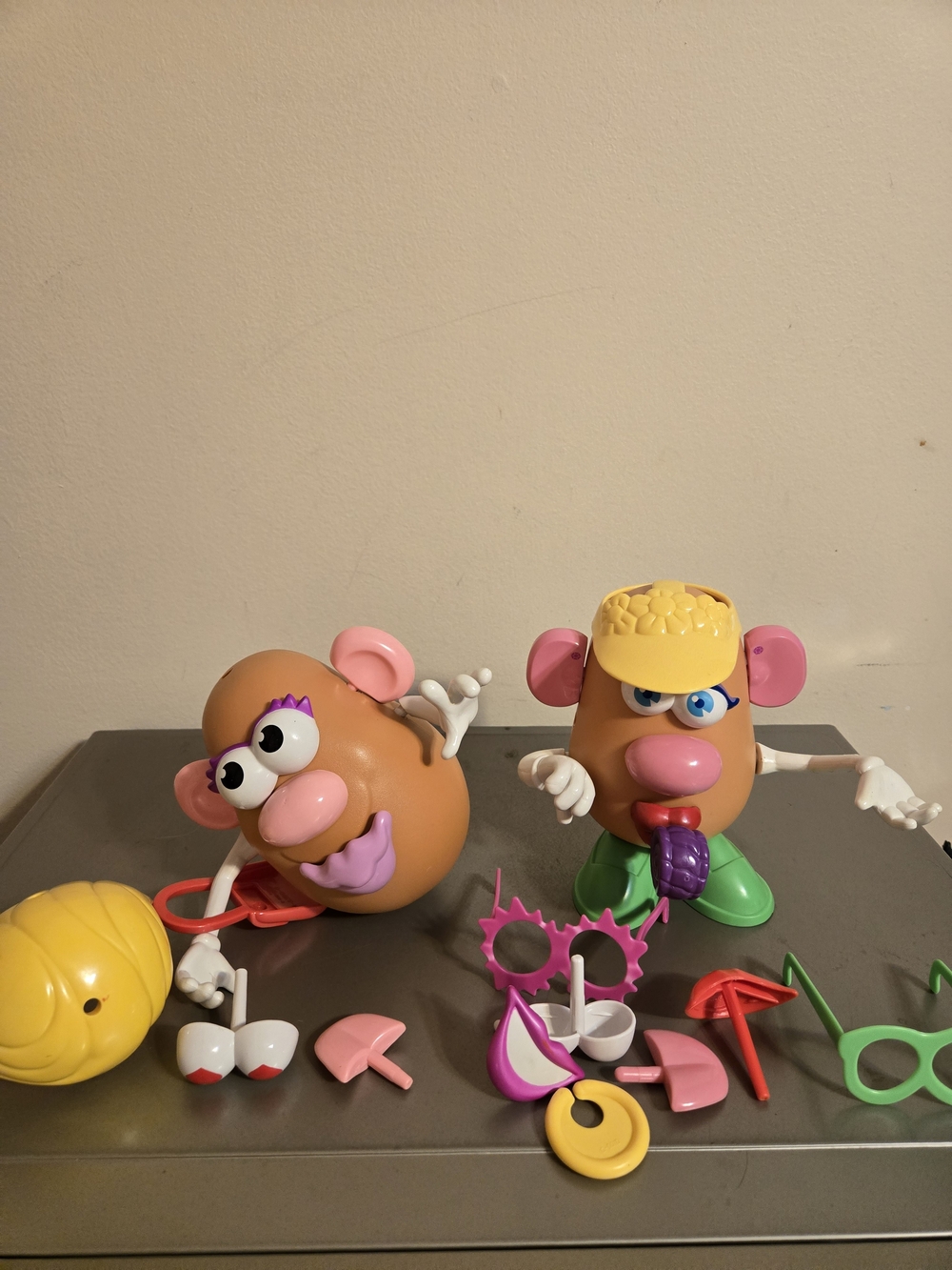 Mr. and Mrs. Potato Head Playset with Accessories